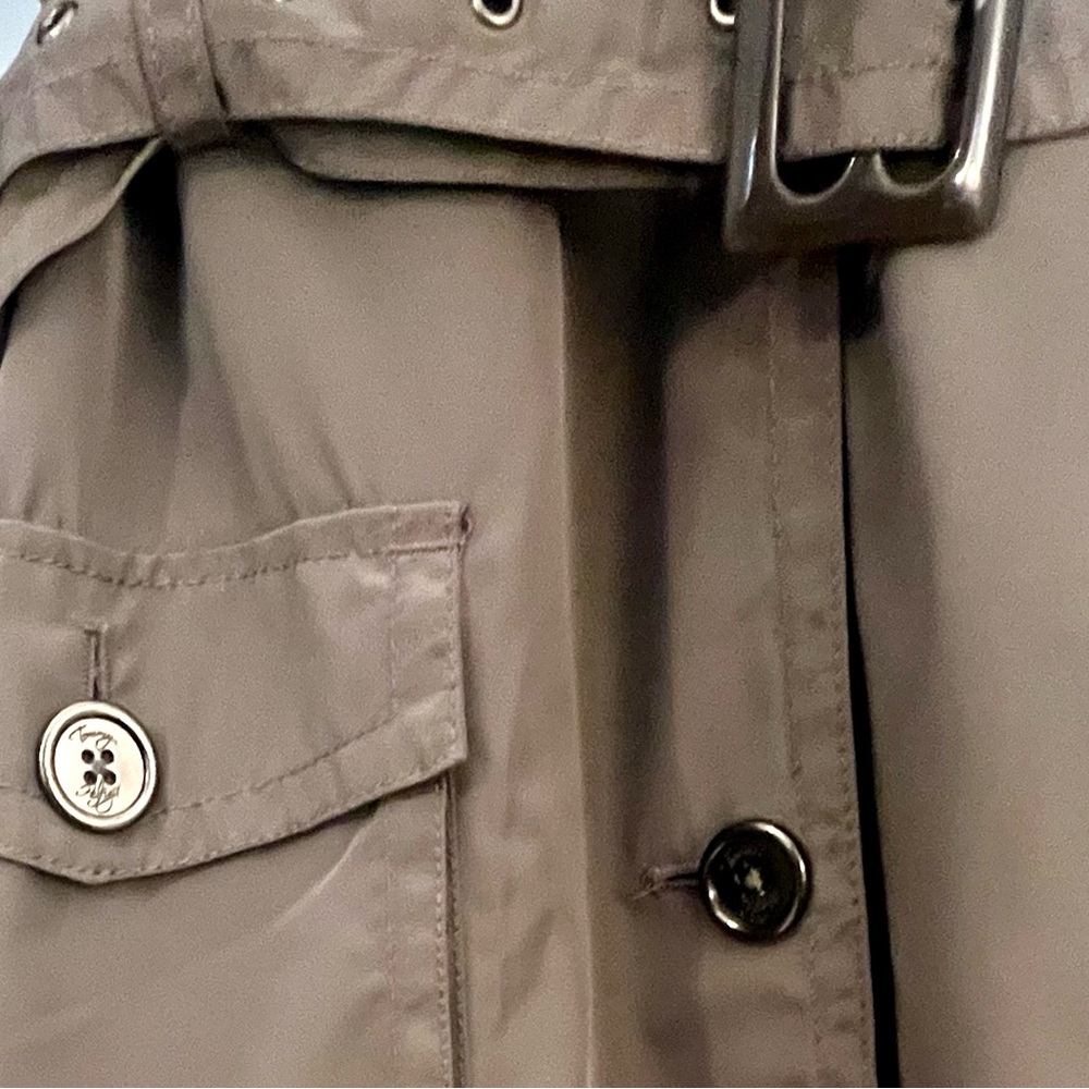 FINAL PRICE DROP: Tommy Hilfiger Taupe Trench Coat w/Purple Lining, Sz M, EUC! - Picture 10 of 10